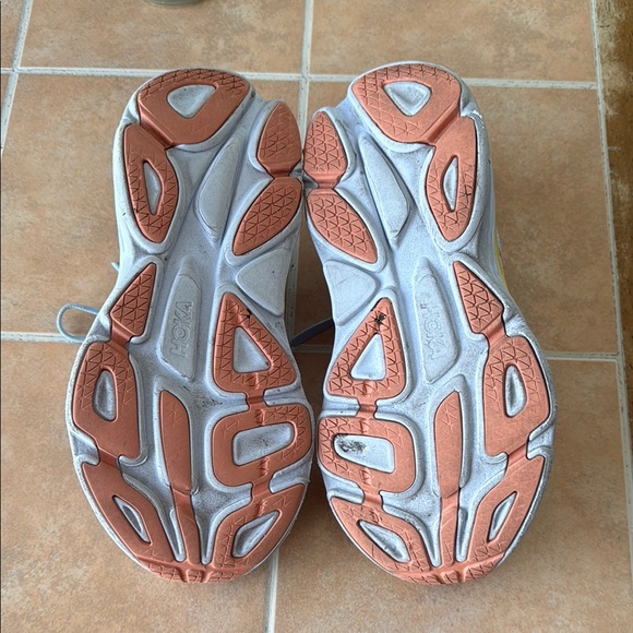 Hoka Bondi 8 Women's Athletic Shoes - Picture 8 of 12